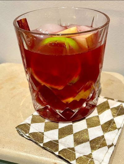Healthy Recipe, Non-Alcoholic Holiday Sangria
