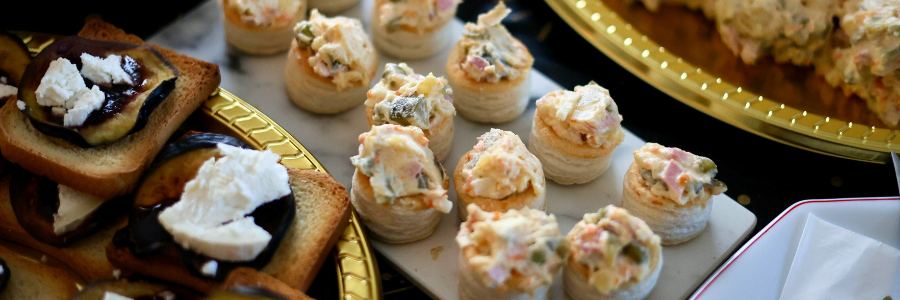 Holiday Parties Don’t Have to Play Havoc with Healthy Eating